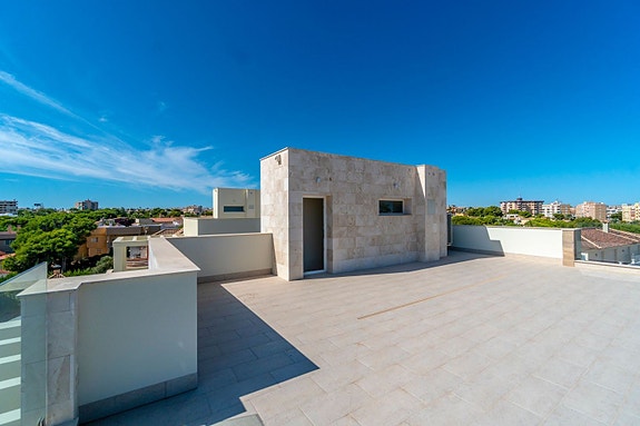 En megler med gode referanser - SPANIA1.no