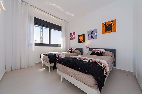 Bruk en megler med gode referanser - se SPANIA1.no