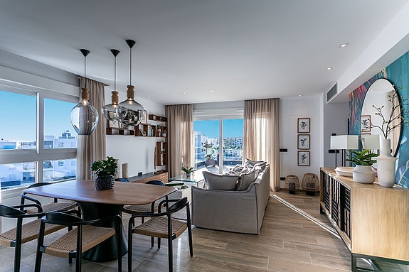 En megler med gode referanser - SPANIA1.no