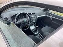 Skoda Octavia 2 of 5