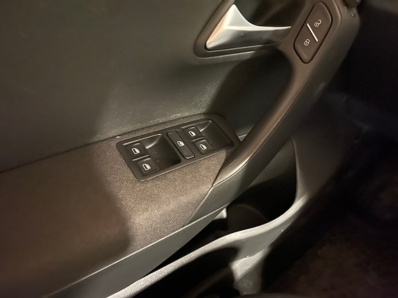 Volkswagen Polo 10 of 19