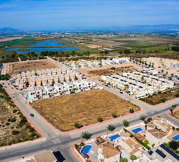 En megler med gode referanser -  SPANIA1.no