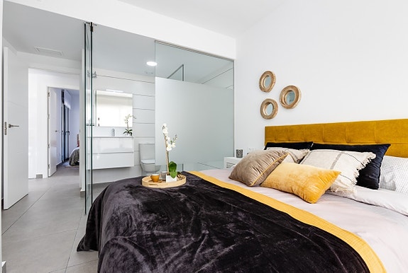 En megler med gode referanser - SPANIA1.no