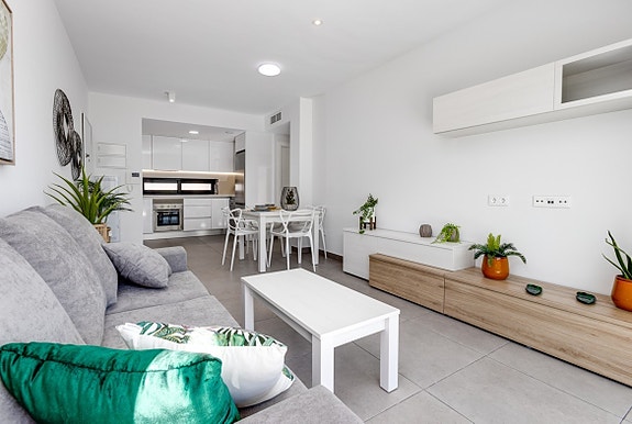 En megler med gode referanser - SPANIA1.no