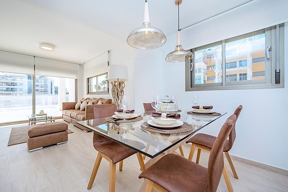 En megler med gode referanser - SPANIA1.no