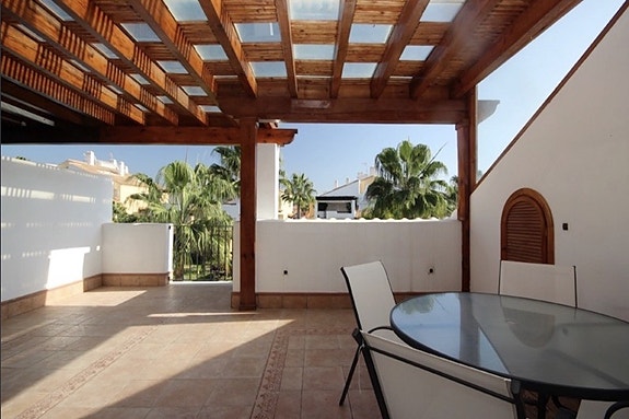 En megler med gode referanser - SPANIA1.no