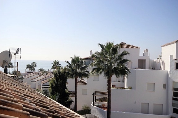 En megler med gode referanser - SPANIA1.no