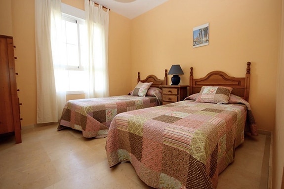 En megler med gode referanser - SPANIA1.no