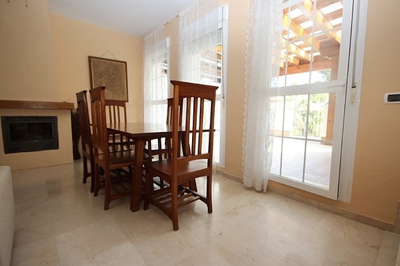 En megler med gode referanser - SPANIA1.no