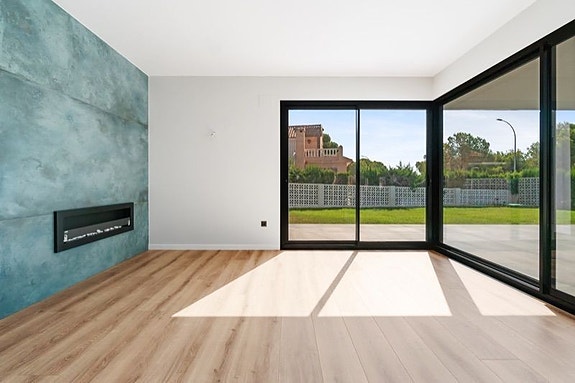 Bruk en megler med gode referanser - se SPANIA1.no