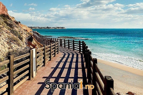 En megler med gode referanser - SPANIA1.no