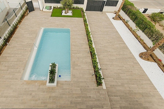 En megler med gode referanser - SPANIA1.no