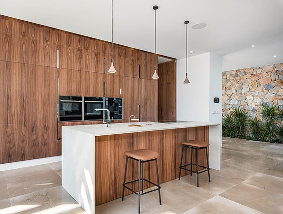 En megler med gode referanser - SPANIA1.no