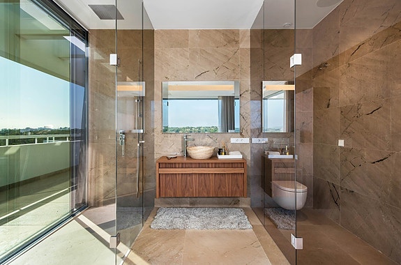 En megler med gode referanser - SPANIA1.no