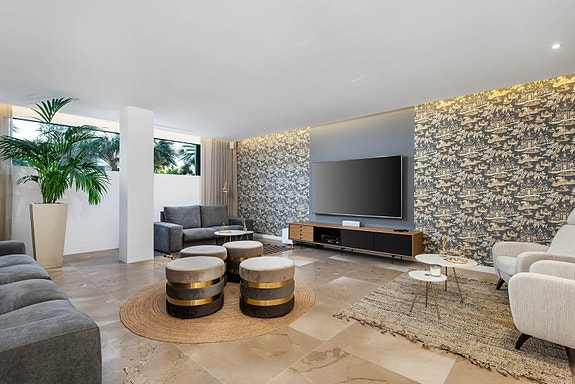 En megler med gode referanser - SPANIA1.no