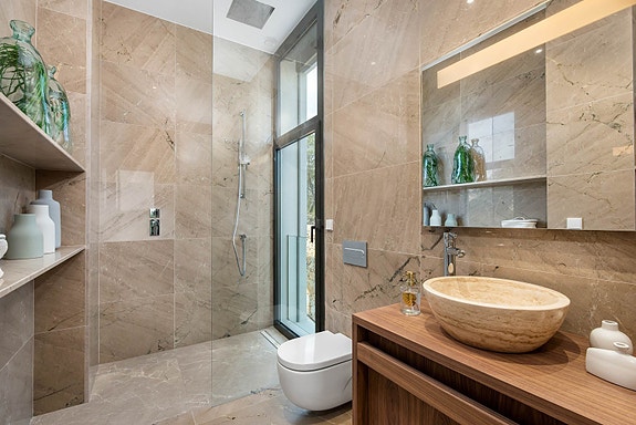 En megler med gode referanser - SPANIA1.no