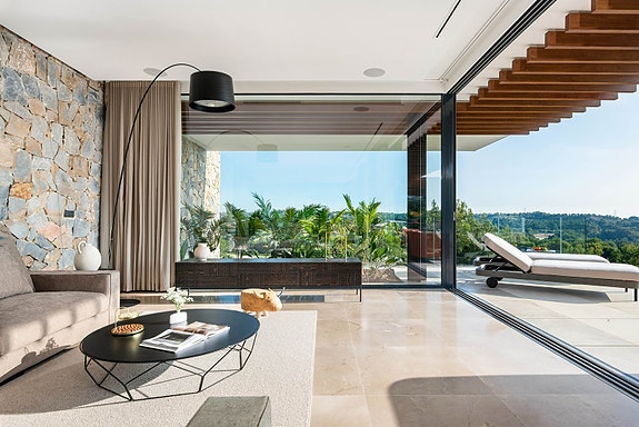 En megler med gode referanser - SPANIA1.no