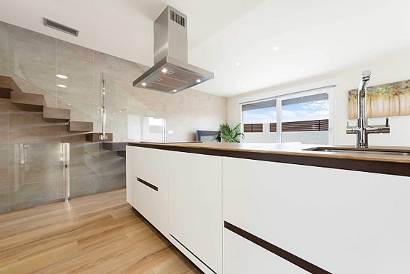 En megler med gode referanser - SPANIA1.no