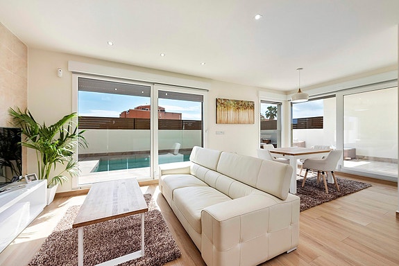 En megler med gode referanser - SPANIA1.no