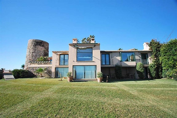 En megler med gode referanser - SPANIA1.no