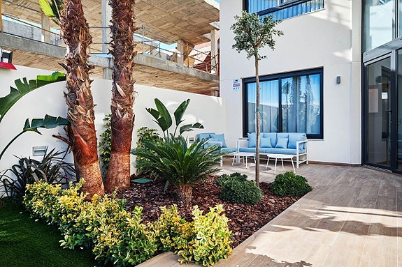 En megler med gode referanser - SPANIA1.no