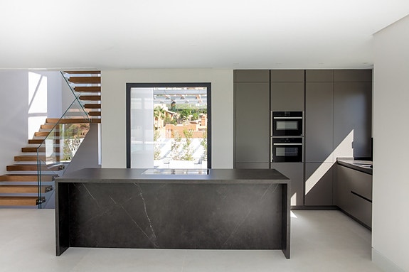 En megler med gode referanser - SPANIA1.no