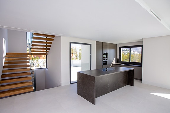 En megler med gode referanser - SPANIA1.no