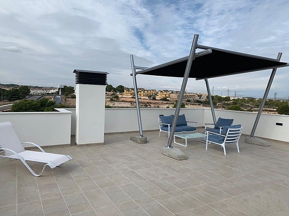 En megler med gode referanser - SPANIA1.no