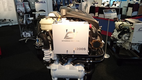 Hyundai SeasAll R200 3 of 5