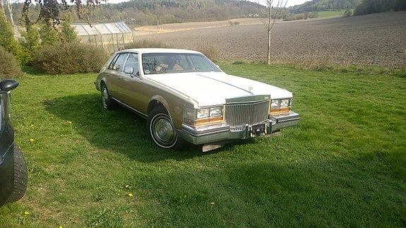 Cadillac Seville 3 of 6