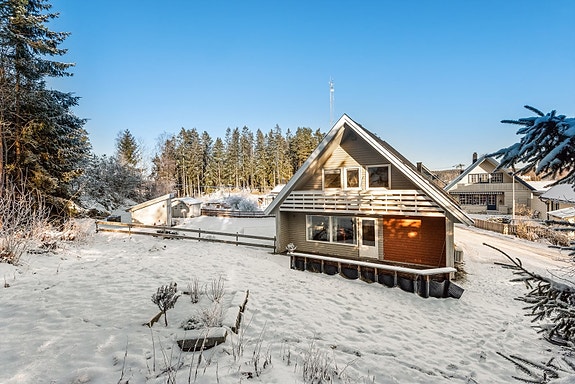 Velkommen til Åkerveien 13! En koselig enebolig i landlige omgivelser på Sperrebotn.