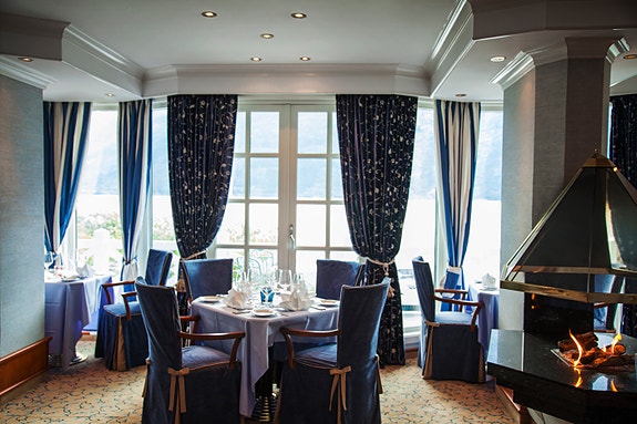 Hotel Ullensvang - Fullservicehotell med alle fasiliteter. Et utvalg av F&B konsepter.