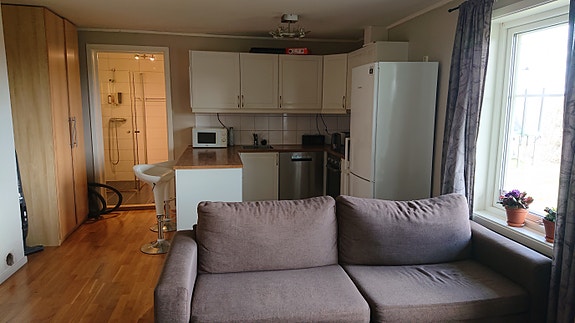 Åpen kjøkkenløsning, fra stuen