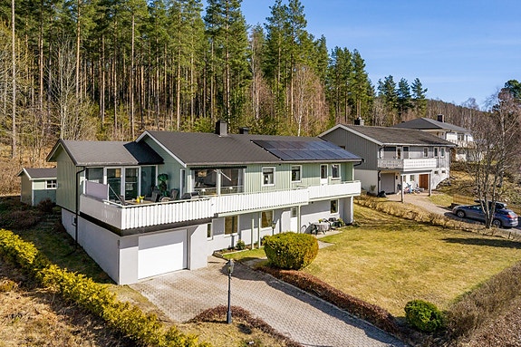 Andrea Røkke Steen v/DNB Eiendom presenterer Furutoppen 20!