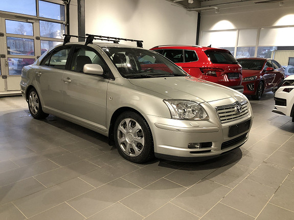 Toyota Avensis 2,0 D-4D Sol EU- Godkjent til Februar 2023 2005, 160 000 km, kr 49 000,-