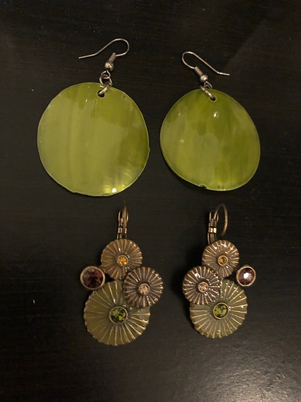 Product image 1 of 2