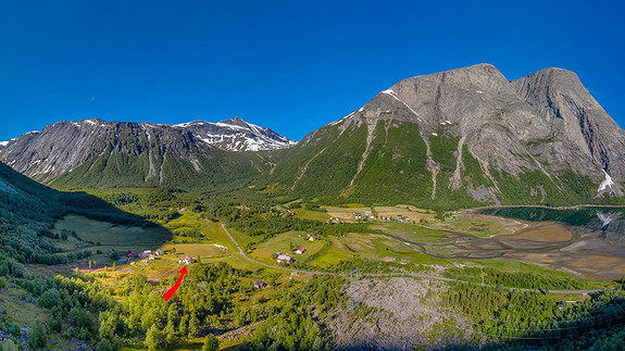 Dronebilde av idylliske Sør-Skjomen
