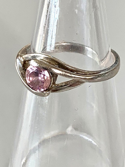 Gepolijst Pekkadillo Alert Ekte sølv ring med rosa stein | FINN torget