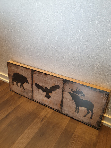 76x25 cm. Selges for 125 kr. Mdf, Ikea. Uåpnet!