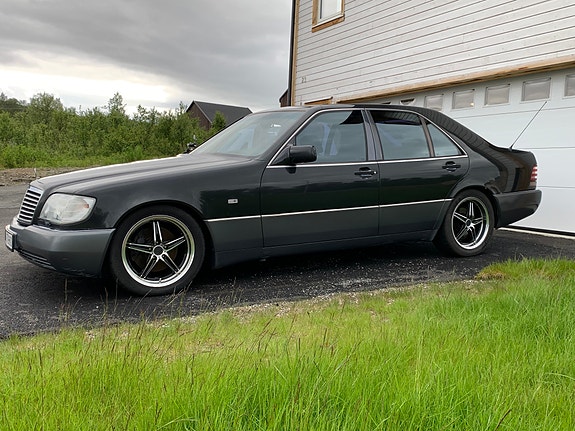 Mercedes-Benz S300 3 of 13