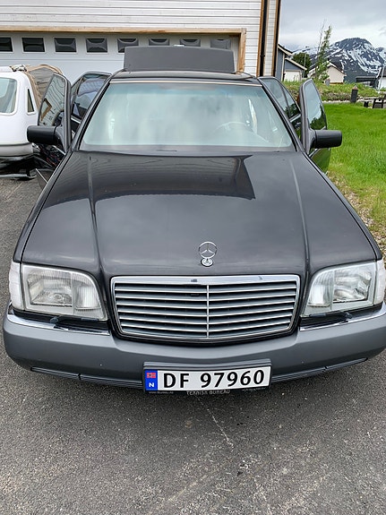 Mercedes-Benz S300 4 of 13