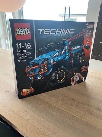 lego technic 42070 6x6 All Terrain Tow Truck ( Forseglet )