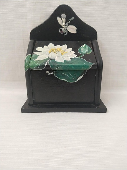 Product image 1 of 8