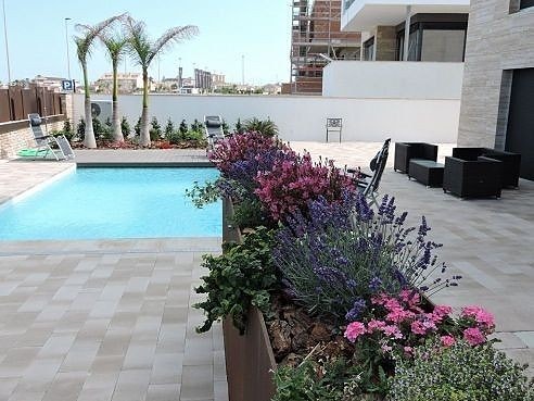 En megler med gode referanser -  SPANIA1.no