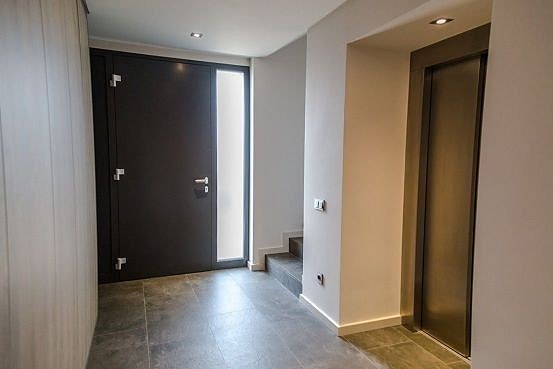 En megler med gode referanser -  SPANIA1.no