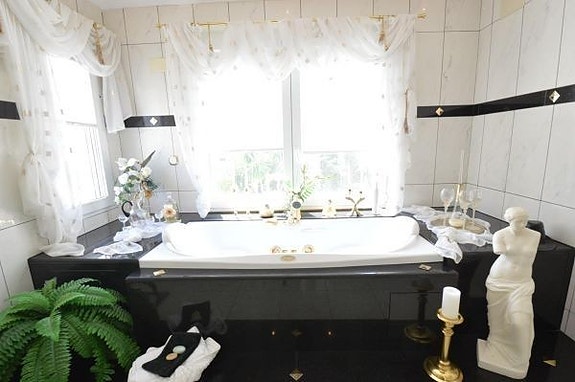 Bruk en megler med gode referanser - se SPANIA1.no