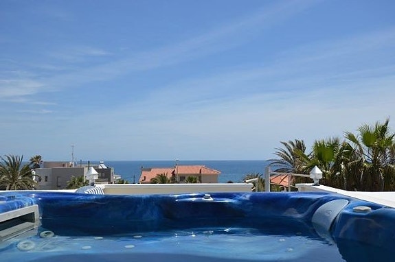 Bruk en megler med gode referanser - se SPANIA1.no