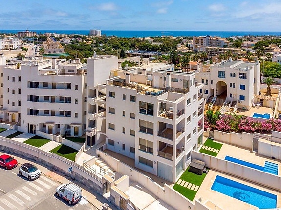 En megler med gode referanser -  SPANIA1.no