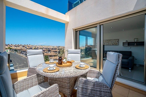 En megler med gode referanser -  SPANIA1.no