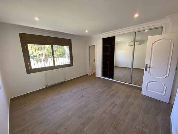 En megler med gode referanser - SPANIA1.no